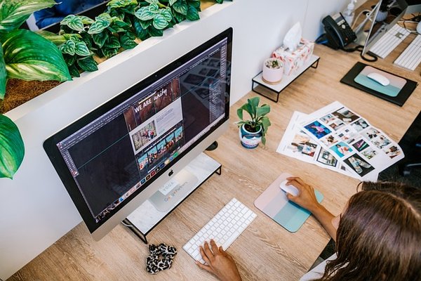 Quels sont les coûts associés à l'embauche d'une agence de communication digitale ?