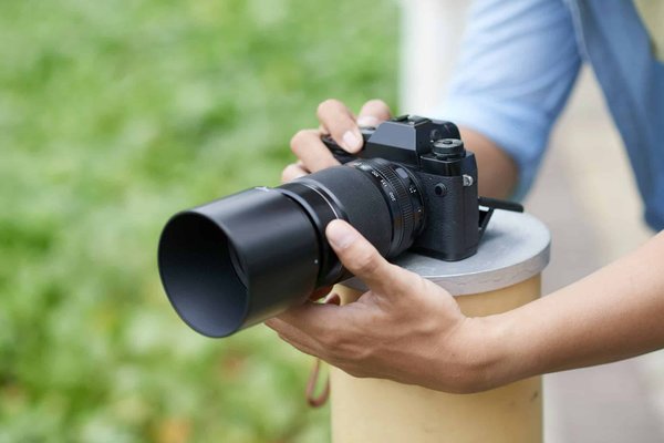 Quels sont les meilleurs trépieds pour stabiliser un smartphone lors de la création de contenu vidéo?